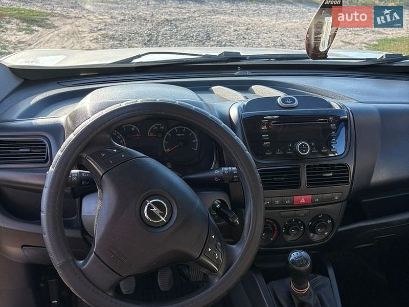 Грузовой фургон Opel Combo 2012 в Черкассах