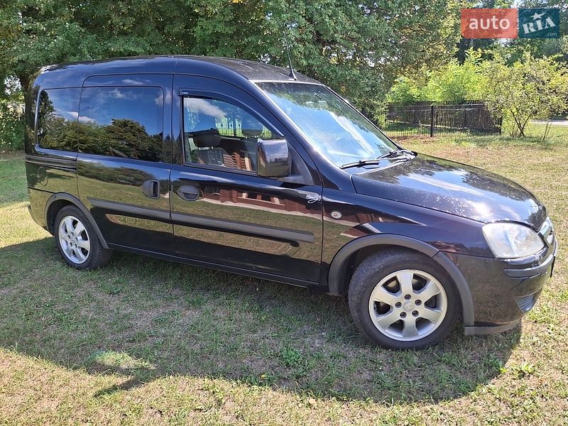 Минивэн Opel Combo 2007 в Иваничах