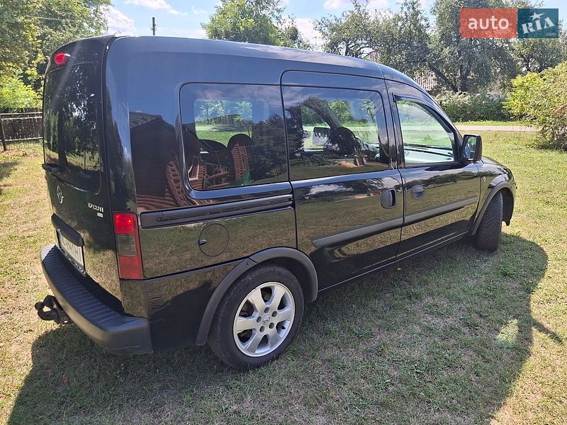 Минивэн Opel Combo 2007 в Иваничах