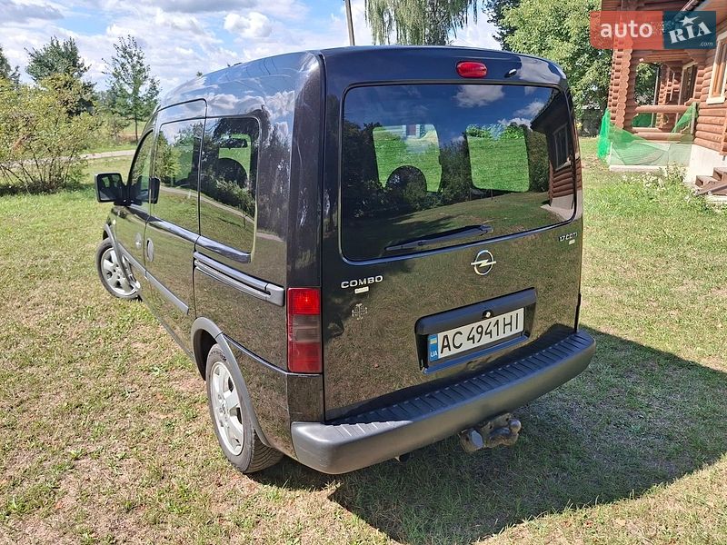 Минивэн Opel Combo 2007 в Иваничах