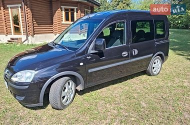 Минивэн Opel Combo 2007 в Иваничах