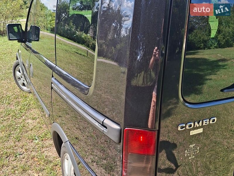 Минивэн Opel Combo 2007 в Иваничах
