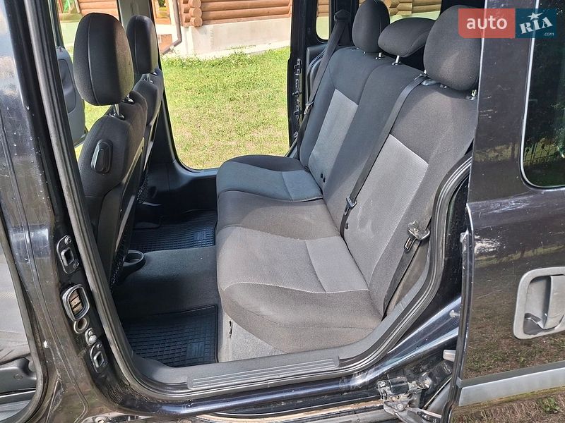 Минивэн Opel Combo 2007 в Иваничах