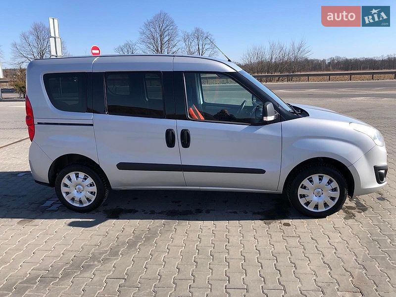 Минивэн Opel Combo 2016 в Киеве