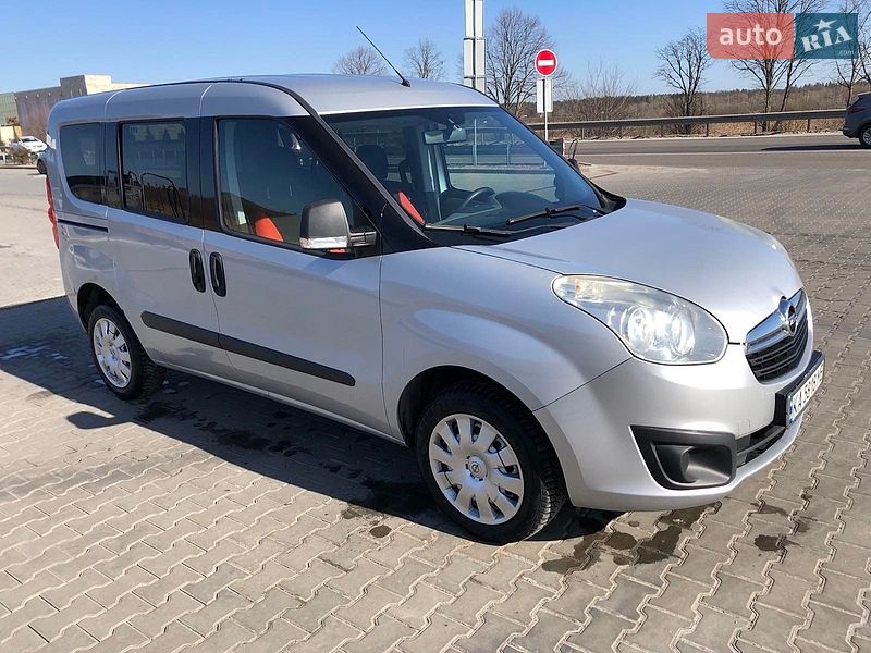 Минивэн Opel Combo 2016 в Киеве