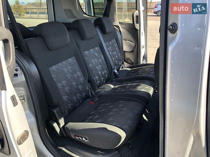 Минивэн Opel Combo 2016 в Киеве
