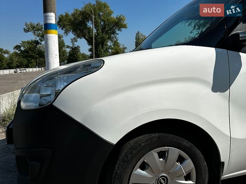 Вантажний фургон Opel Combo 2016 в Кам'янському