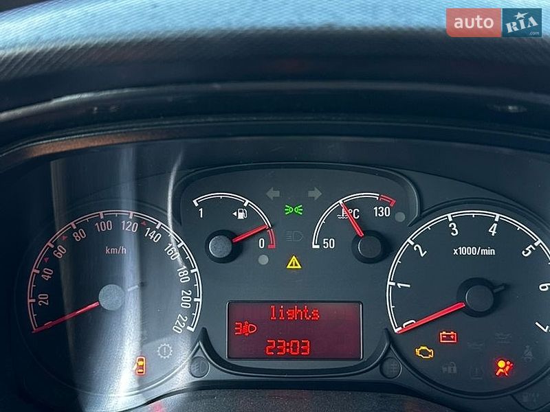 Вантажний фургон Opel Combo 2016 в Кам'янському