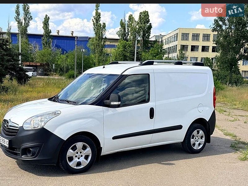 Другие грузовики Opel Combo 2012 в Днепре