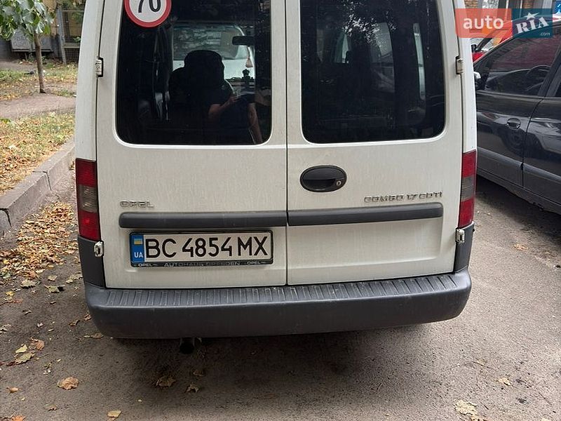 Минивэн Opel Combo 2006 в Киеве