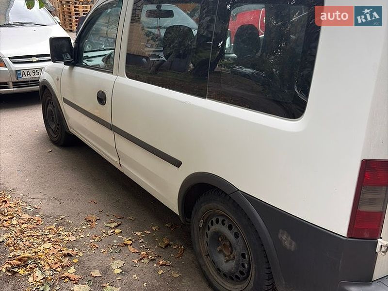 Минивэн Opel Combo 2006 в Киеве