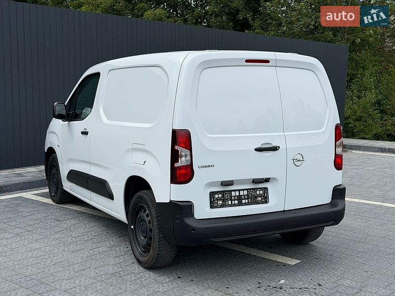 Вантажний фургон Opel Combo 2024 в Самборі