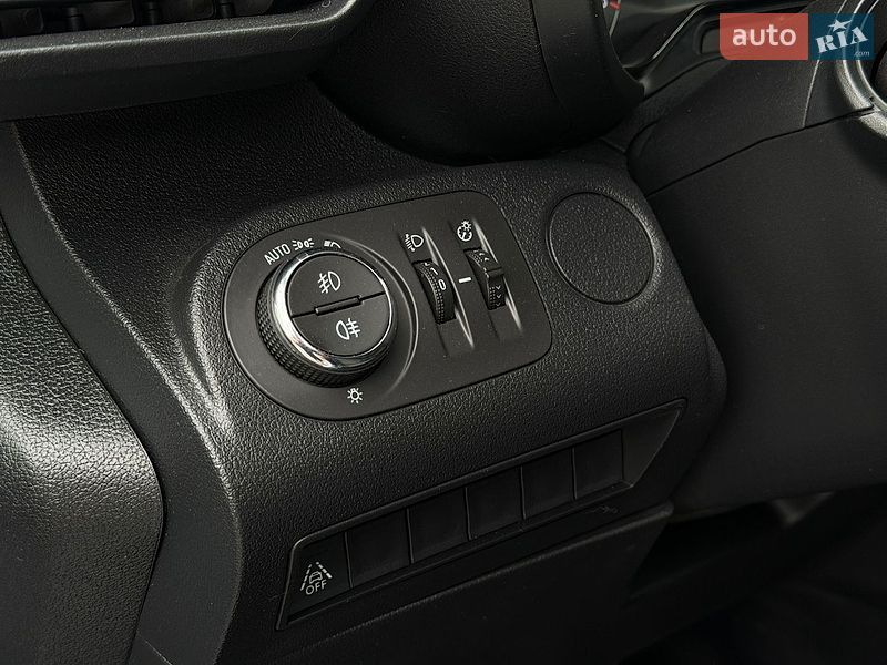 Вантажний фургон Opel Combo 2024 в Самборі