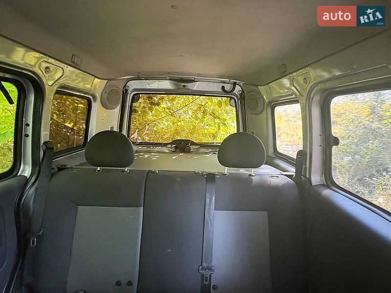 Минивэн Opel Combo 2008 в Киеве