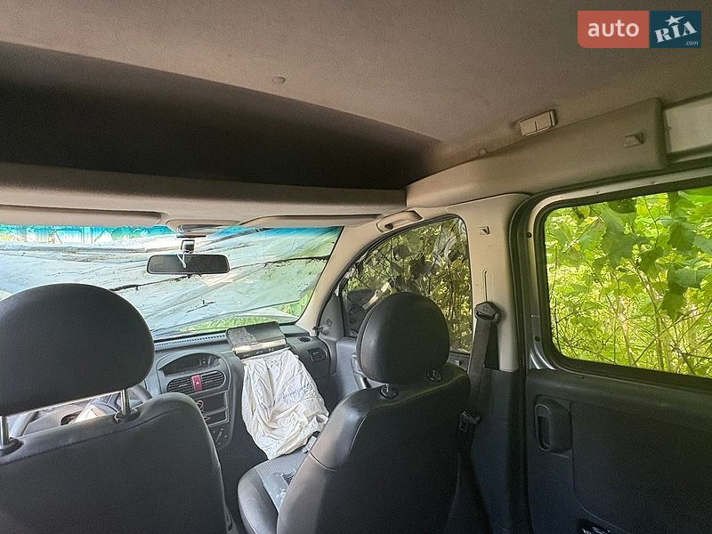 Минивэн Opel Combo 2008 в Киеве