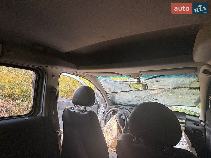Минивэн Opel Combo 2008 в Киеве