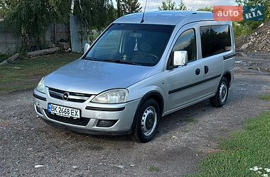 Минивэн Opel Combo 2009 в Ровно