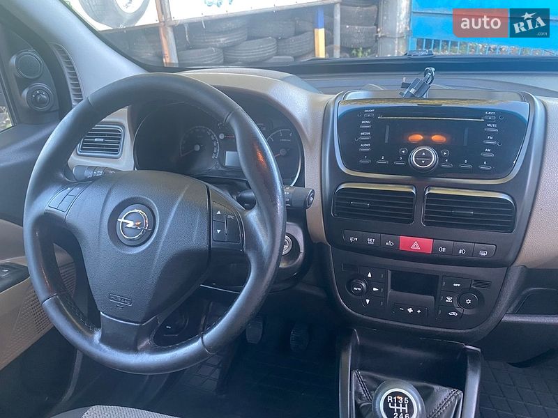 Мінівен Opel Combo 2012 в Києві