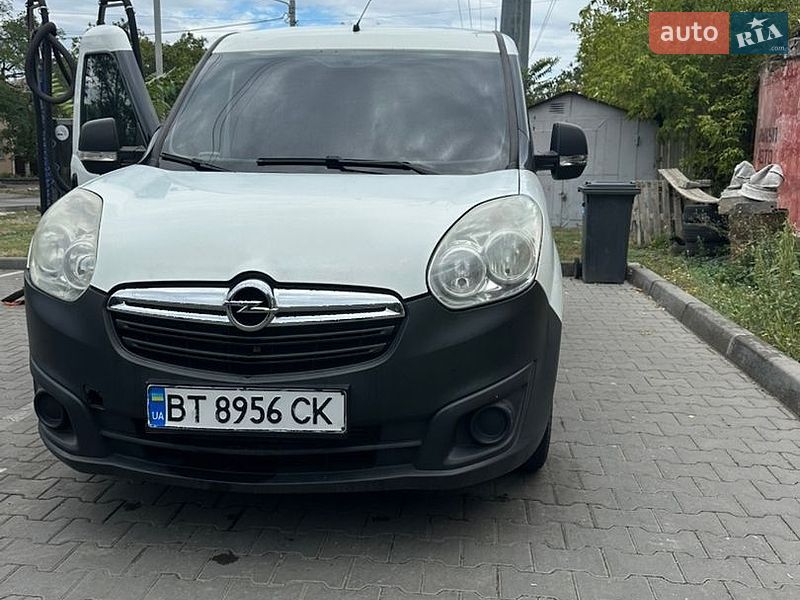 Вантажний фургон Opel Combo 2016 в Одесі