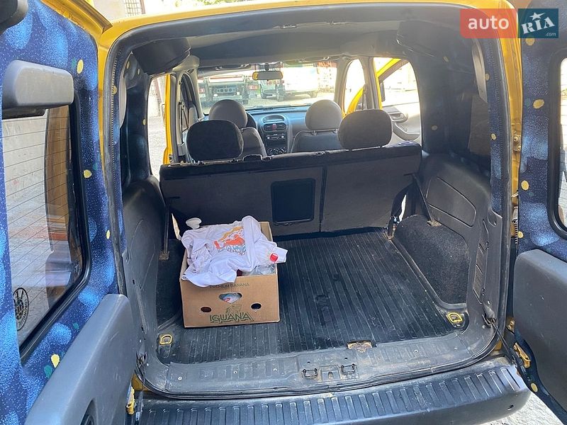 Мінівен Opel Combo 2002 в Чернівцях