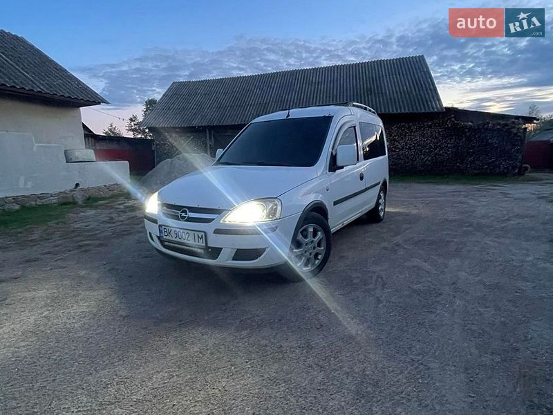 Мінівен Opel Combo 2005 в Сарнах фото 2 Мінівен Opel Combo 2005 в Сарнах
