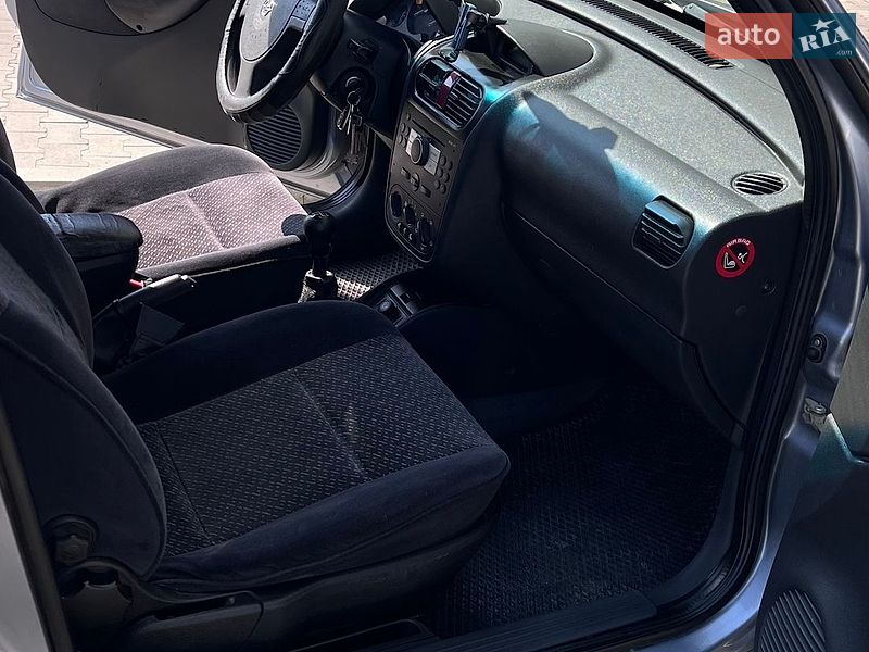 Минивэн Opel Combo 2007 в Ивано-Франковске