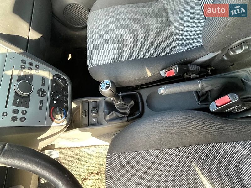 Минивэн Opel Combo 2006 в Киверцах