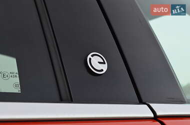 Хэтчбек Opel Corsa-e 2020 в 