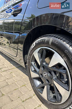 Хэтчбек Opel Corsa-e 2022 в 