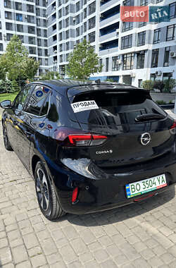 Хэтчбек Opel Corsa-e 2022 в 
