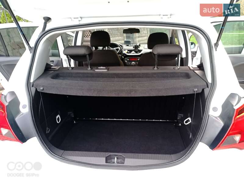 Хетчбек Opel Corsa-e 2016 в Снятині