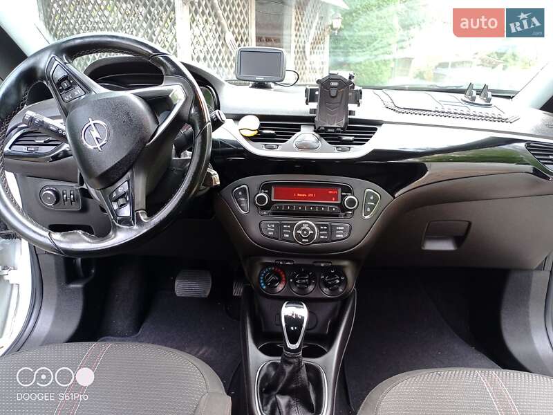 Хетчбек Opel Corsa-e 2016 в Снятині