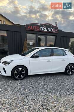 Хетчбек Opel Corsa-e 2022 в 