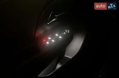 Хэтчбек Opel Corsa-e 2020 в 