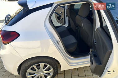 Хетчбек Opel Corsa-e 2021 в  фото 30 Хетчбек Opel Corsa-e 2021 в