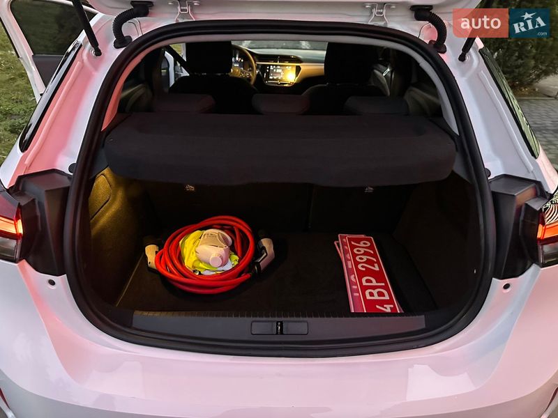 Хэтчбек Opel Corsa-e 2023 в Львове