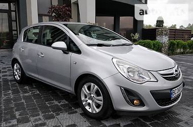 Хэтчбек Opel Corsa 2012 в Стрые