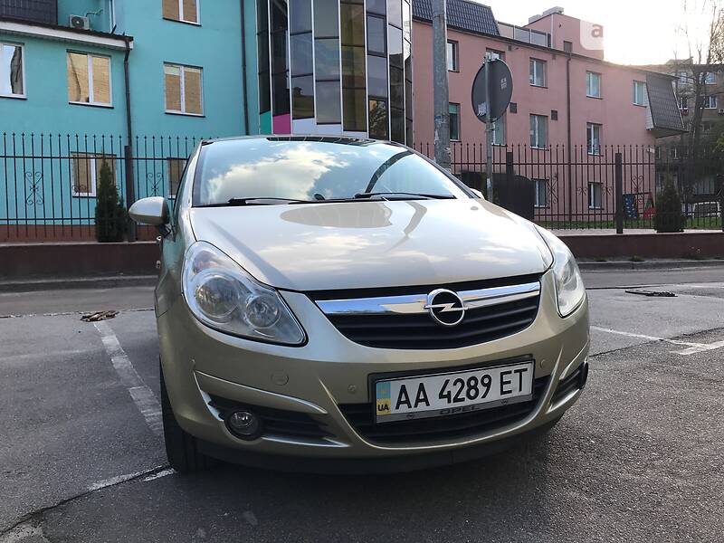 Хетчбек Opel Corsa 2008 в Києві