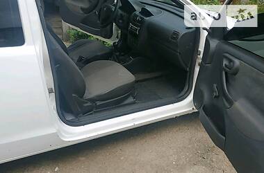 Хетчбек Opel Corsa 2004 в 