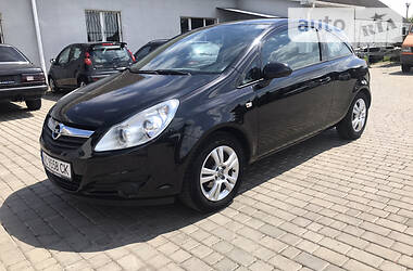 Хэтчбек Opel Corsa 2008 в 