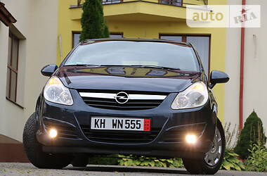 Хетчбек Opel Corsa 2007 в 