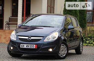Хетчбек Opel Corsa 2007 в 