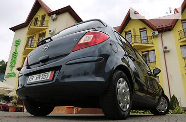 Хетчбек Opel Corsa 2007 в 