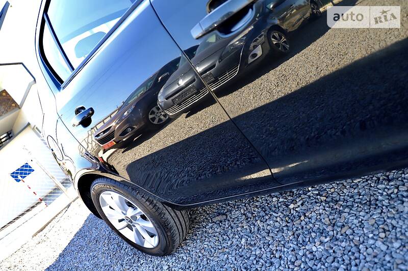 Хетчбек Opel Corsa 2015 в Дрогобичі