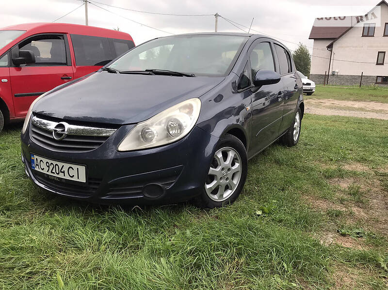 Хэтчбек Opel Corsa 2007 в Любешове