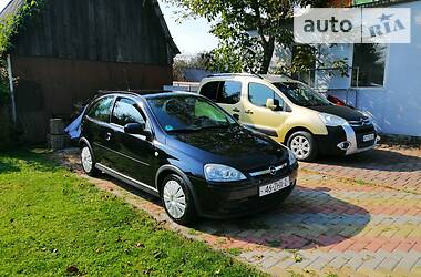 Хэтчбек Opel Corsa 2005 в Калуше