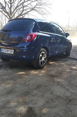 Купе Opel Corsa 2011 в Львове
