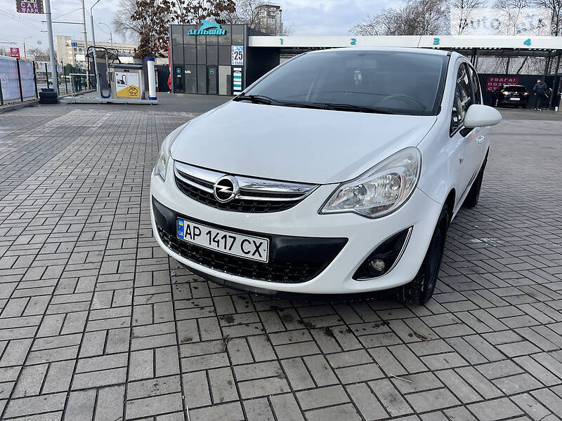 Хэтчбек Opel Corsa 2011 в Запорожье