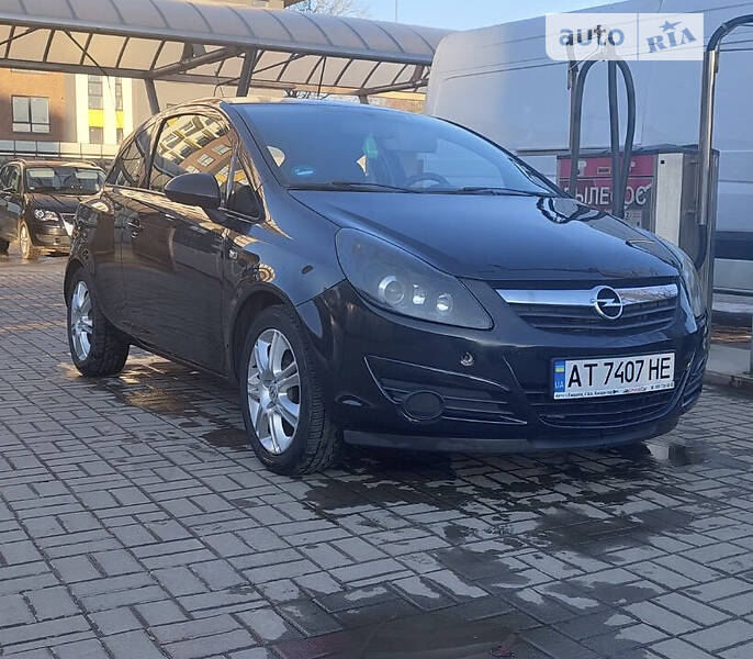 Хетчбек Opel Corsa 2008 в Івано-Франківську