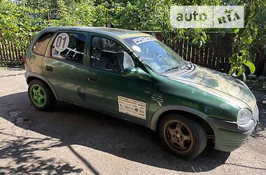 Хэтчбек Opel Corsa 1996 в Черкассах